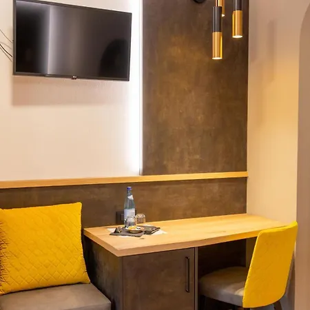 Hotel Garni Christin Ora / Auer